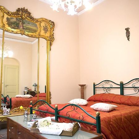 La Casa Di Via Narbone Hotel Palermo Exterior photo